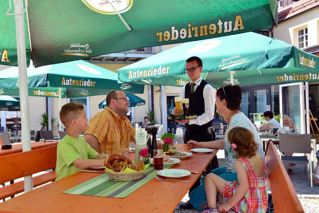Autenrieder Brauereigasthof Ichenhausen Buitenkant foto