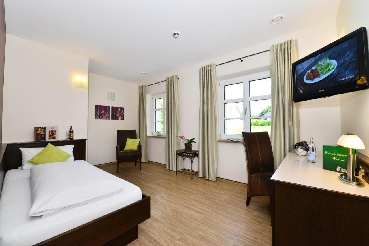 Autenrieder Brauereigasthof Ichenhausen Kamer foto