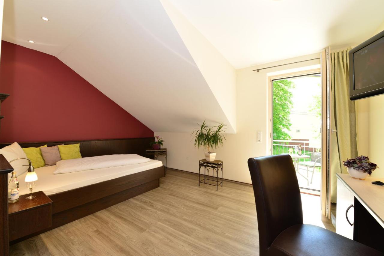 Autenrieder Brauereigasthof Ichenhausen Kamer foto